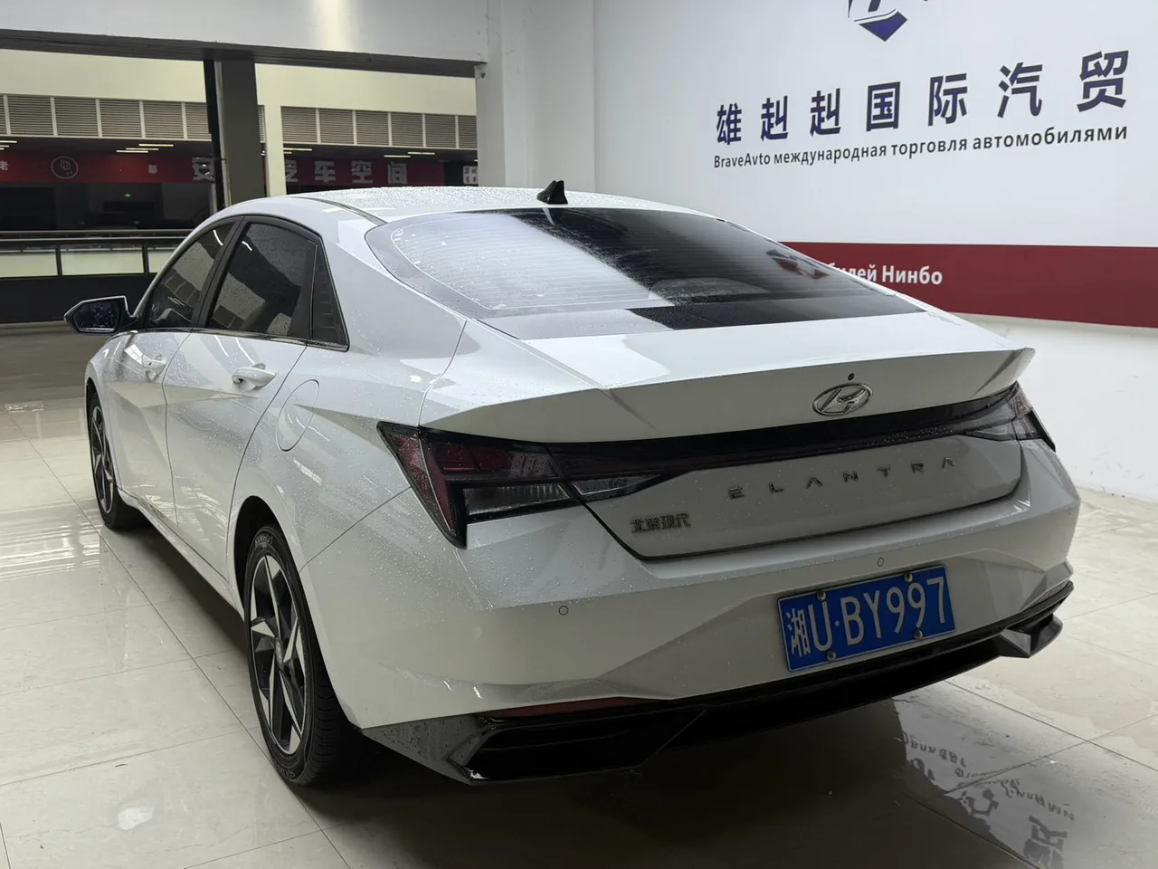 2022款 伊兰特 尊贵