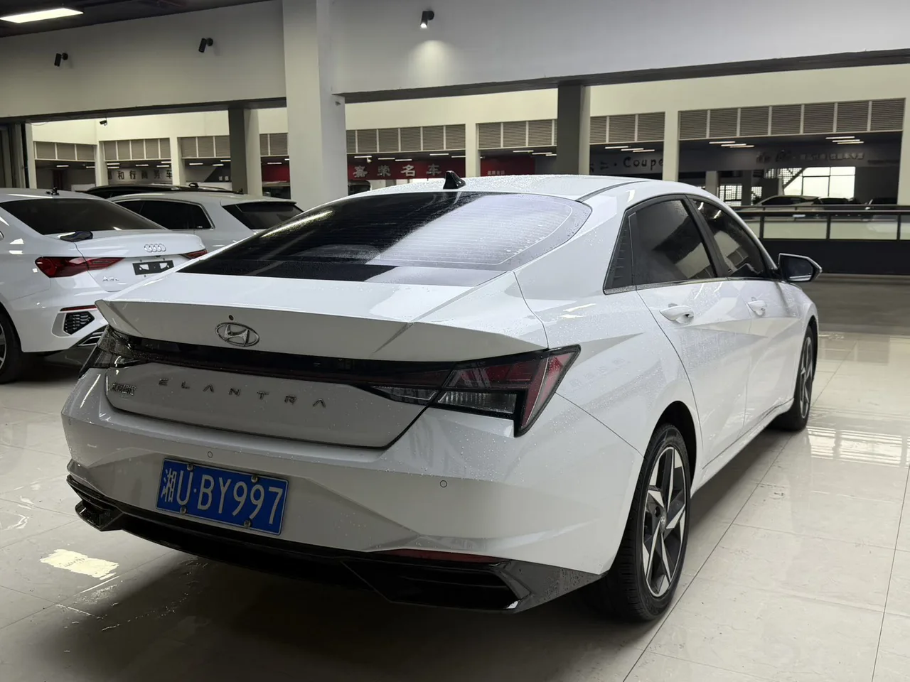 2022款 伊兰特 尊贵