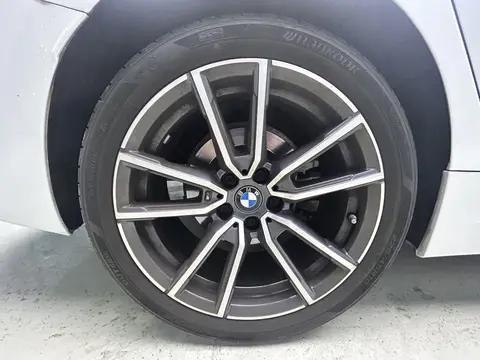 2023款 宝马 320Li M运动套装