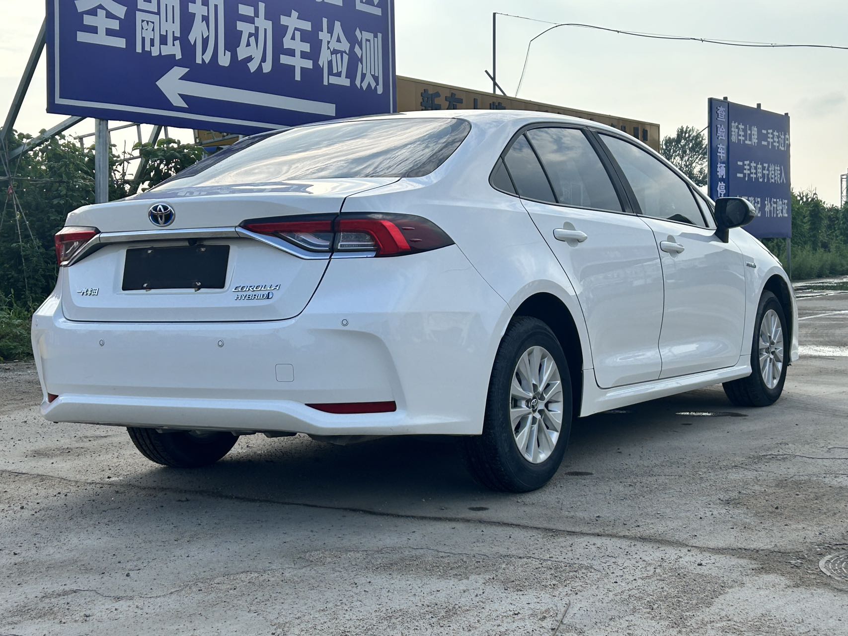 22款丰田卡罗拉1.8ECVT先锋版