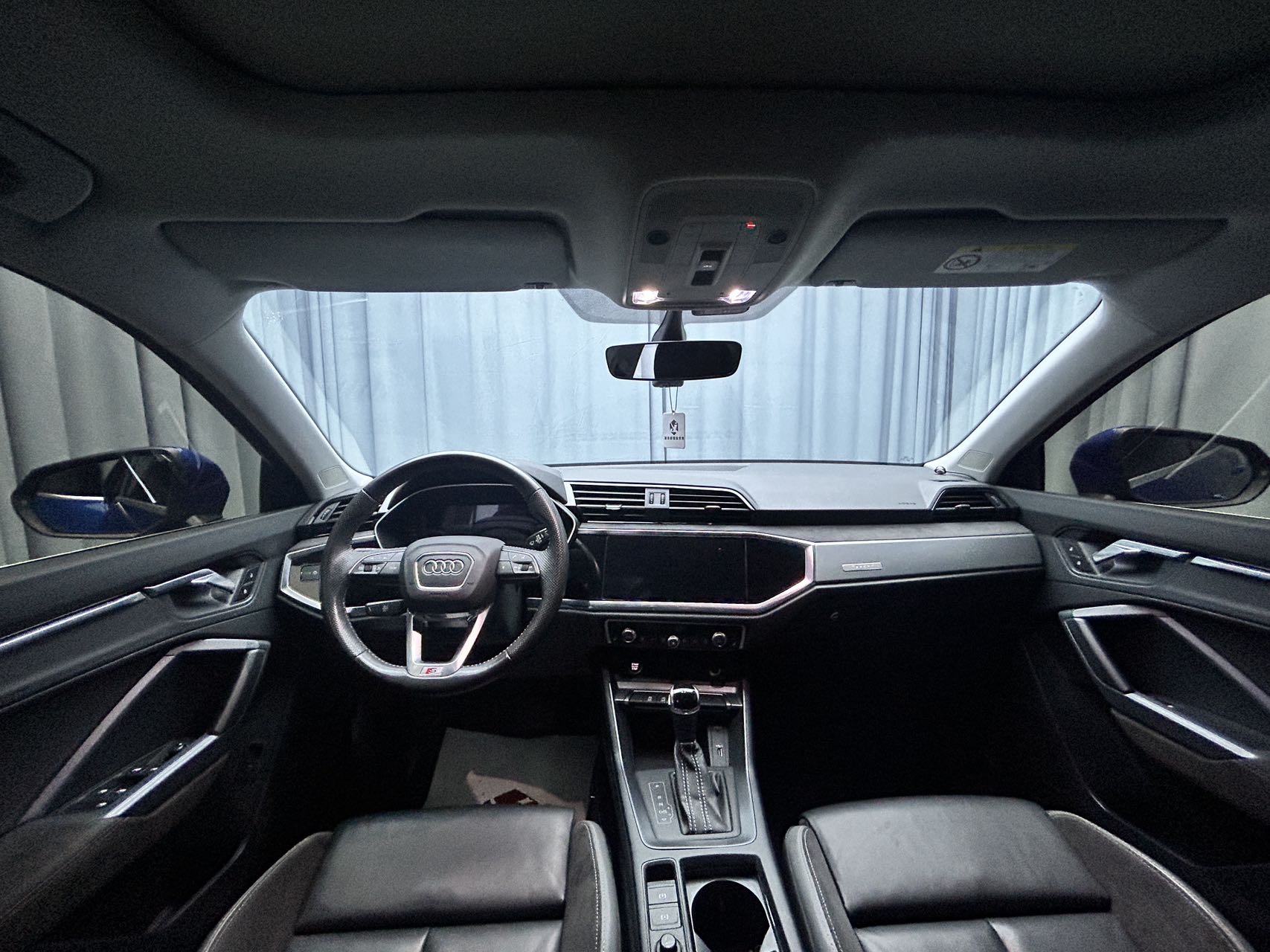 2020款奥迪Q3Sport back进取型