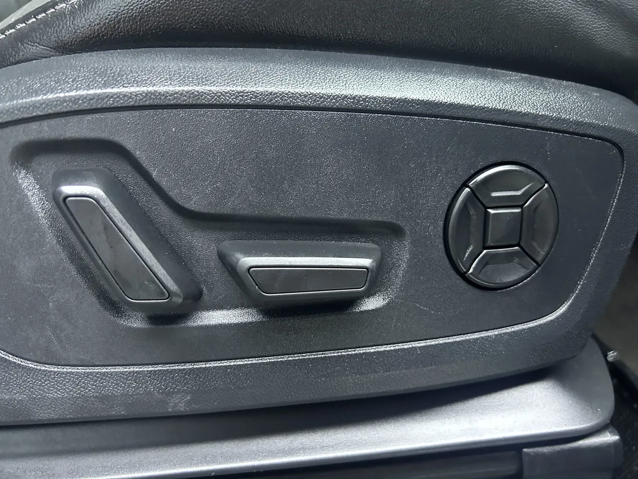 2020款 奥迪 Q3 Sport back 进取型
