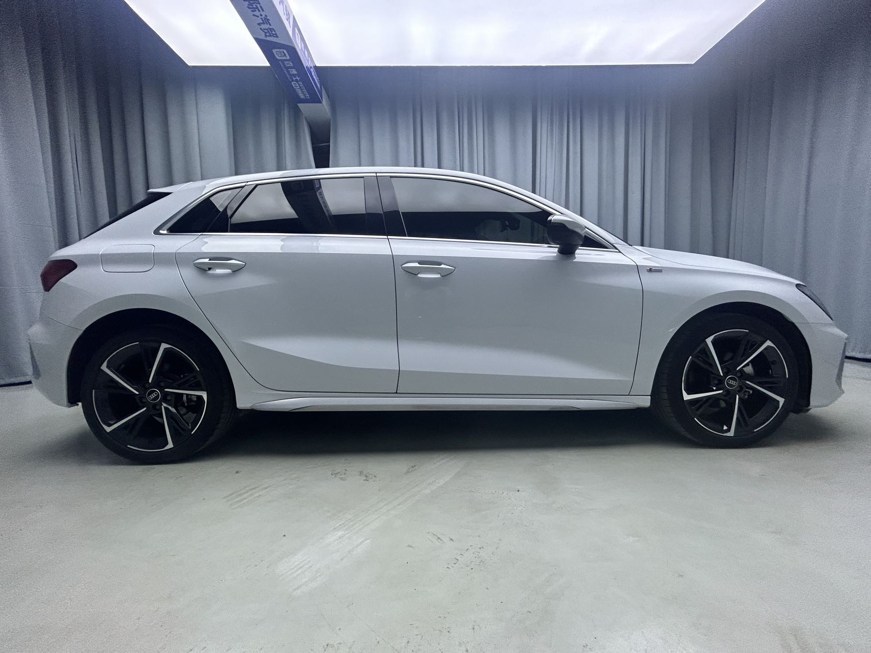 2023款奥迪A3 Sportback时尚运动版