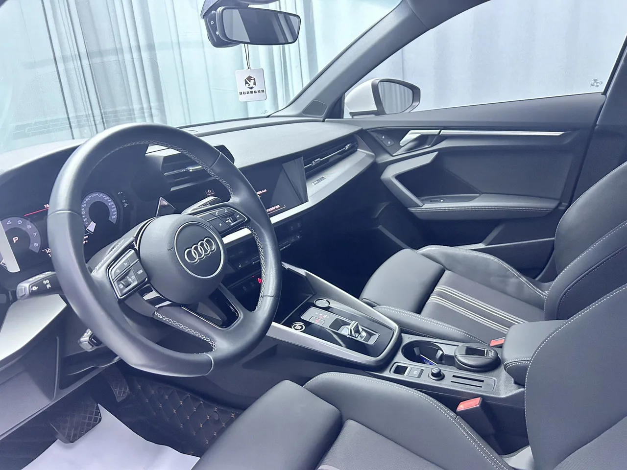 2023款 奥迪 A3 Sportback 时尚运动版