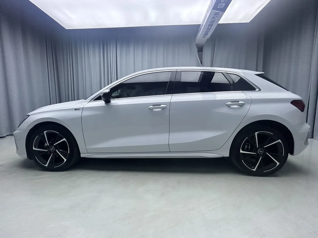 2023款 奥迪 A3 Sportback 时尚运动版