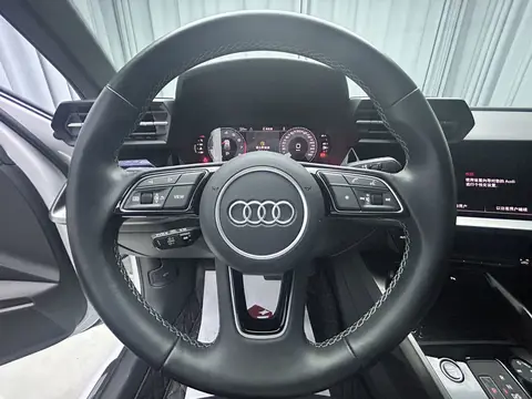 2023款 奥迪 A3 Sportback 时尚运动版