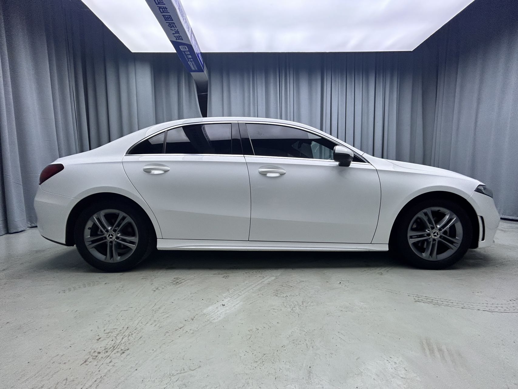 2022款奔驰A180L改款