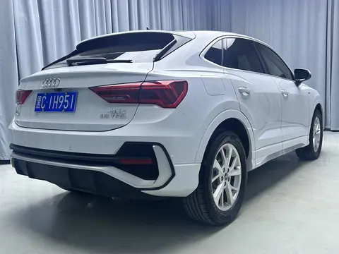 2022款 奥迪 Q3 Sportback 进取型