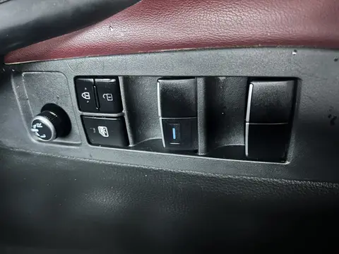 2021款 丰田 卡罗拉 1.5L GR Sport运动版