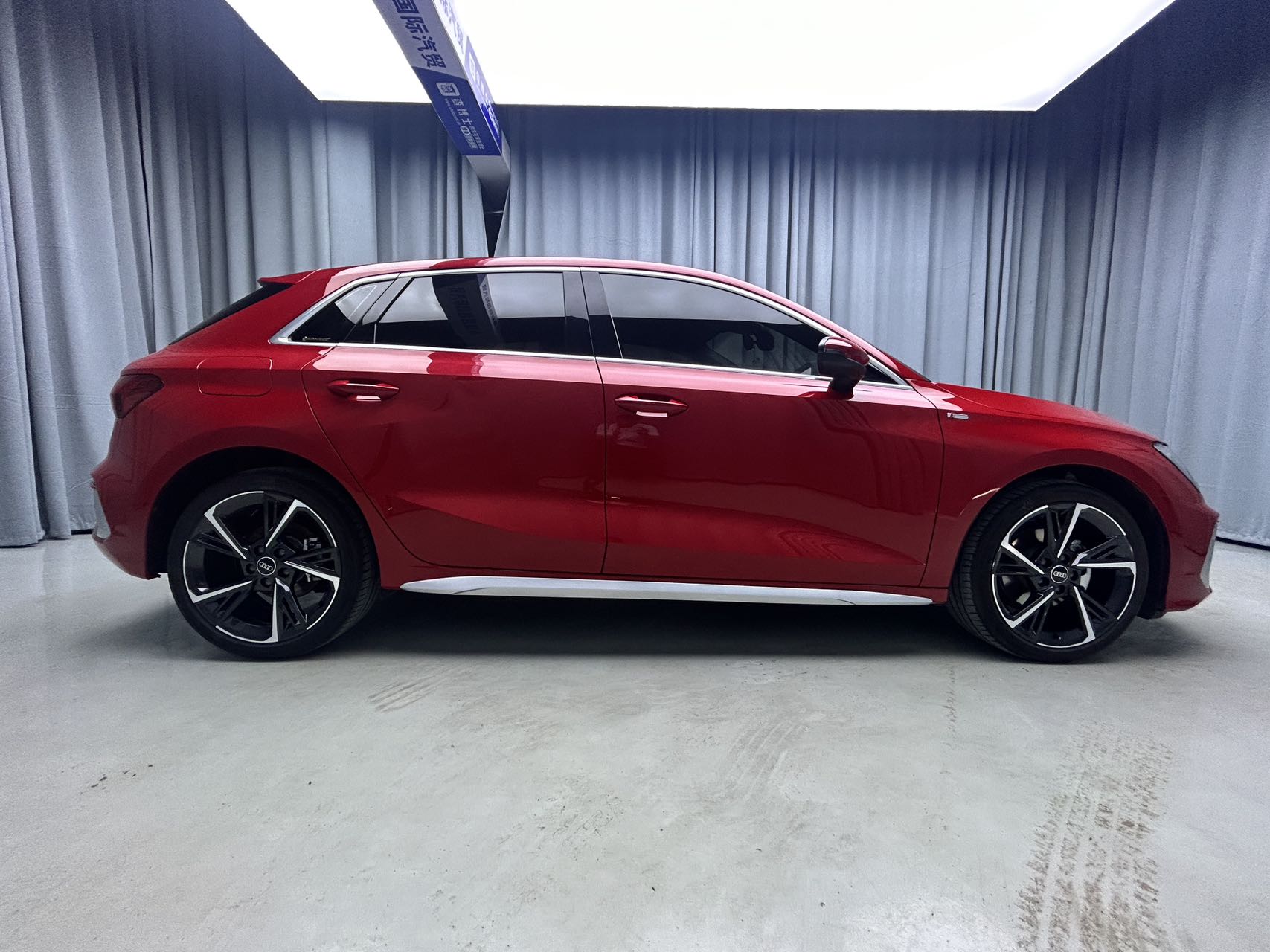 2022款奥迪A3 Sportback时尚运动版