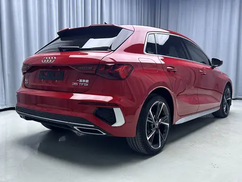 2022款 奥迪 A3 Sportback 时尚运动版