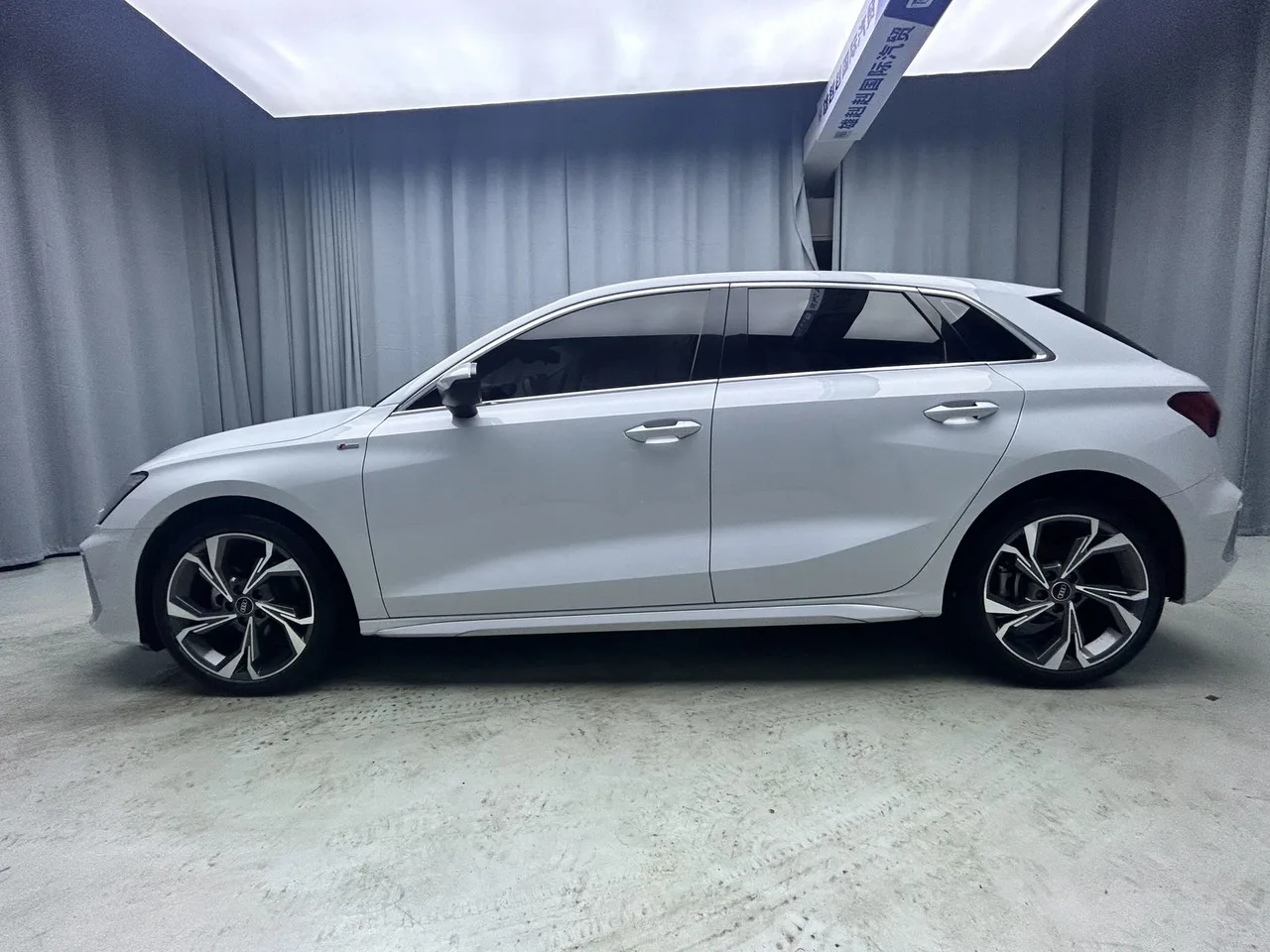 2022款 奥迪 A3 Sportback 豪华运动