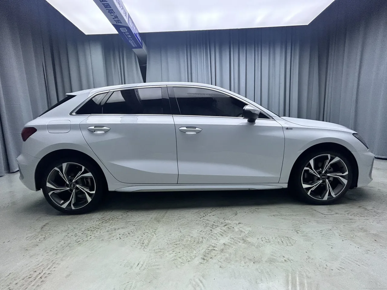 2022款 奥迪 A3 Sportback 豪华运动