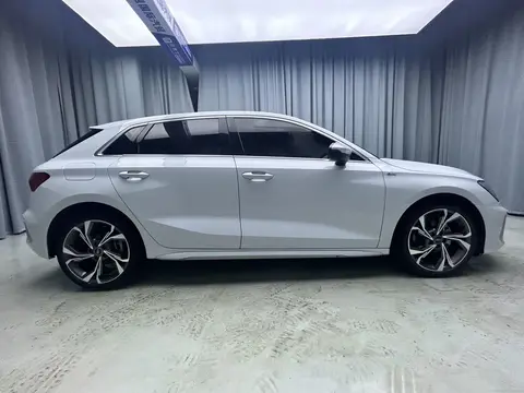 2022款 奥迪 A3 Sportback 豪华运动