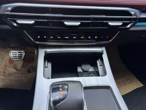 2023款 捷途 x70puls 勇者版