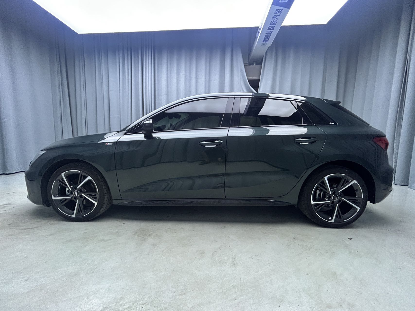 2024款奥迪A3 Sportback时尚运动版