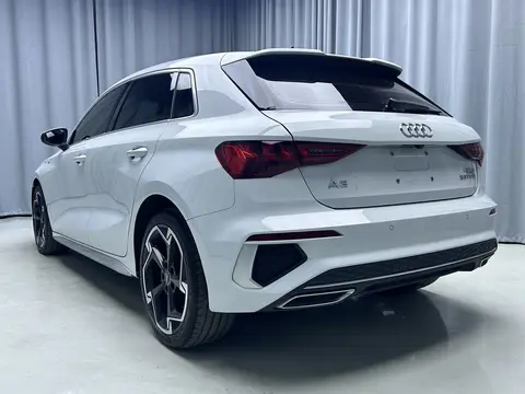 2023款 奥迪 A3 改款 Sportback 豪华运动