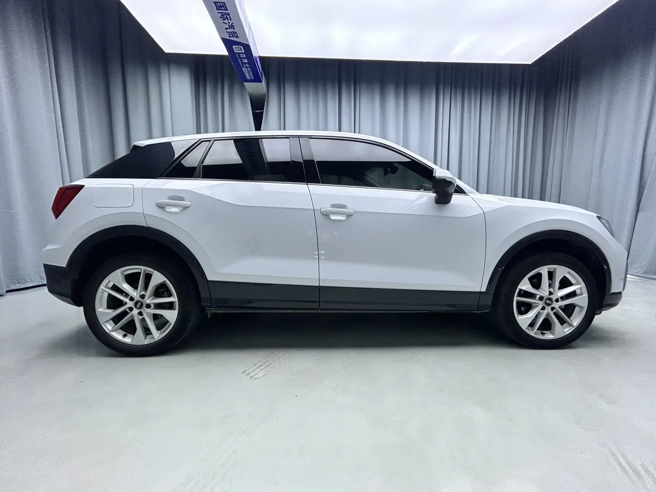 2022款 奥迪 Q2L 35 TFSI 豪华致雅