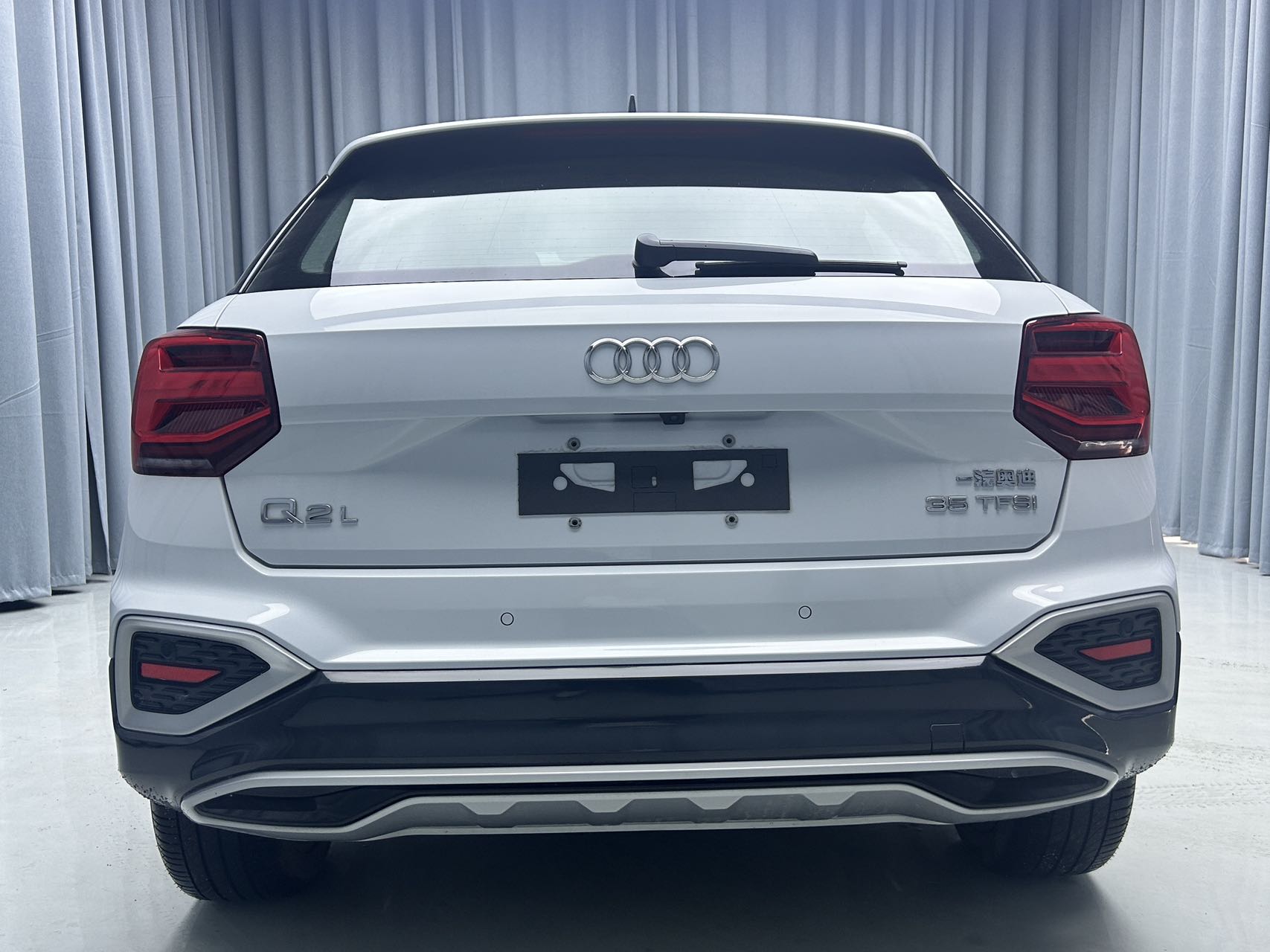 奥迪2022款 Q2L 1.4TFSI 35TFSI 时尚致雅型