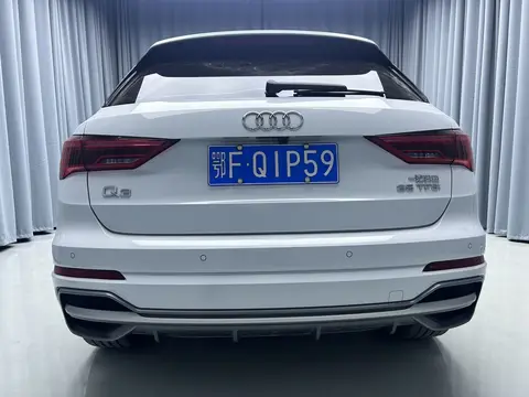 2022款 奥迪 Q3 时尚动感型