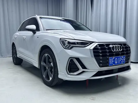 2022款 奥迪 Q3 时尚动感型