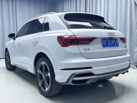 2022款 奥迪 Q3 时尚动感型