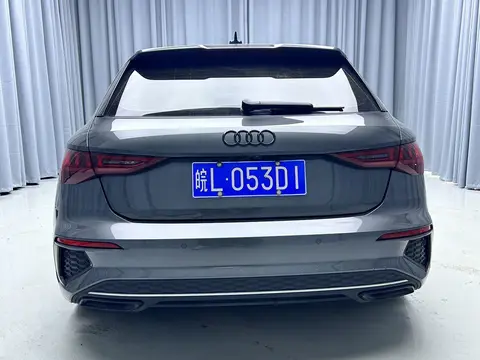 2023款 奥迪 A3 Sportback 时尚运动版