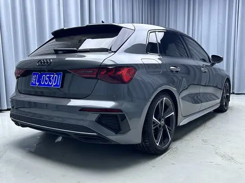2023款 奥迪 A3 Sportback 时尚运动版