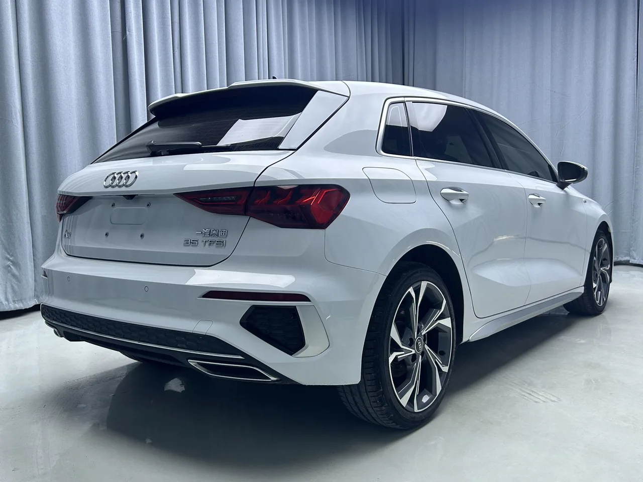 2023款 奥迪 A3 Sportback 时尚运动版