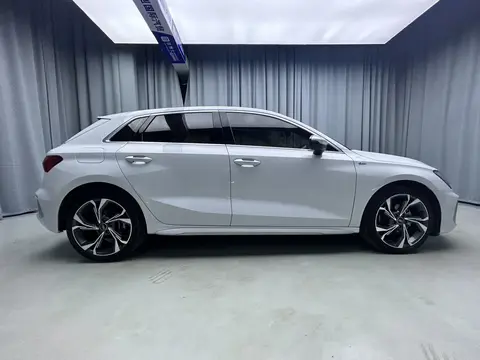2023款 奥迪 A3 Sportback 时尚运动版