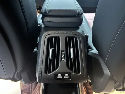 2023款 sDrive20Li X设计套装
