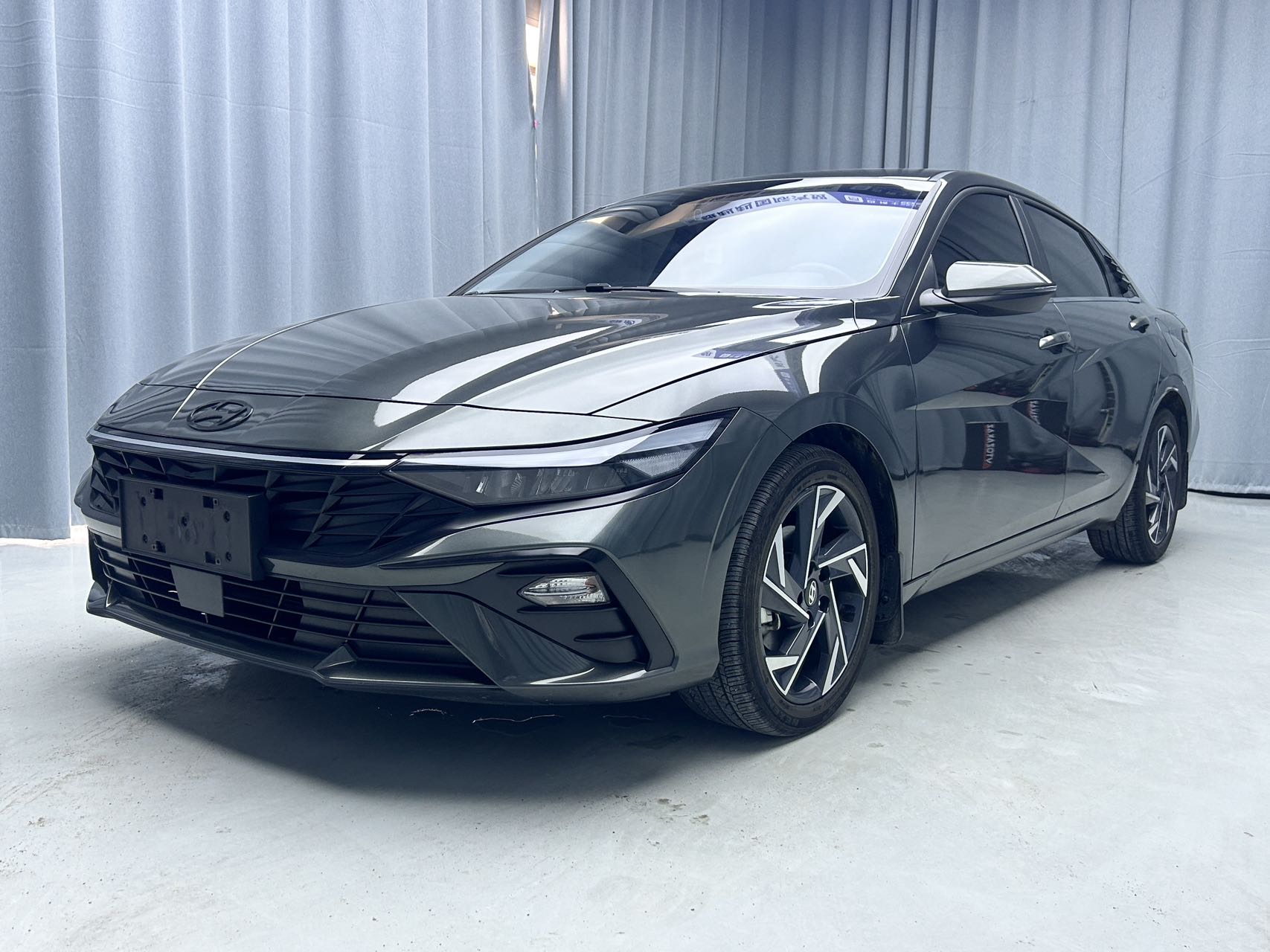 2023款现代伊兰特精英