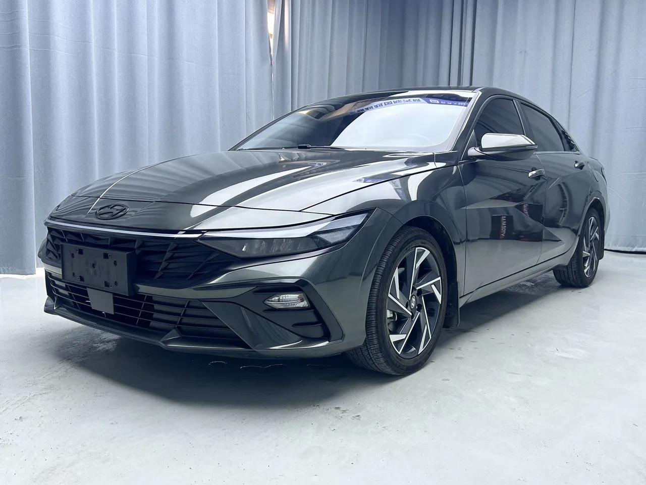 2023款 现代 伊兰特 精英版
