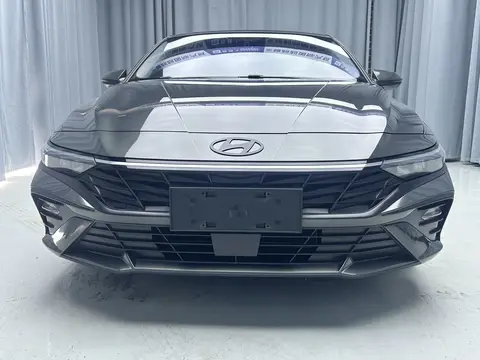 2023款 现代 伊兰特 精英版