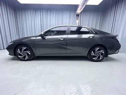 2023款 现代 伊兰特 精英版