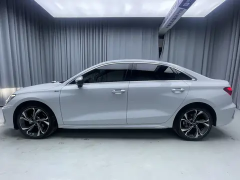 2022款 奥迪 A3L 豪华运动