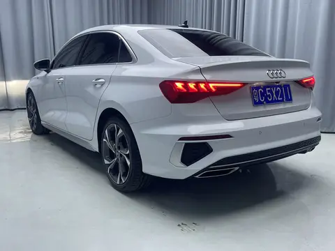 2022款 奥迪 A3L 豪华运动