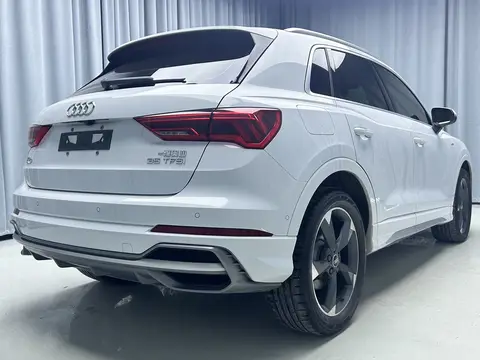 2022款 奥迪 Q3 时尚动感型