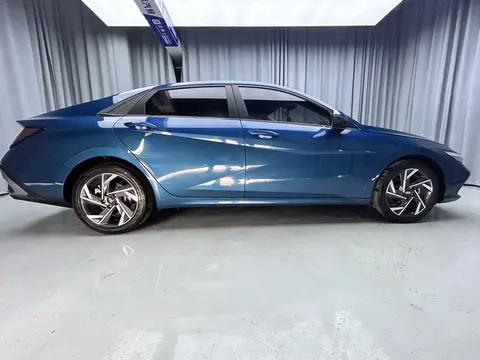 2023款 现代 伊兰特 精英
