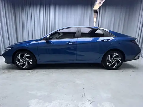 2023款 现代 伊兰特 精英