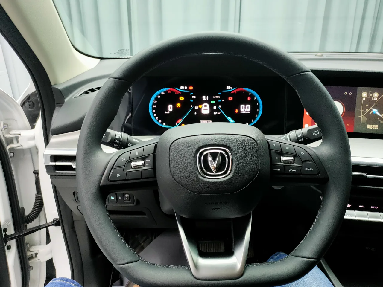 2022款 长安 CS35 PLUS 1.4T 改款 蓝鲸NE 豪华型 自动挡