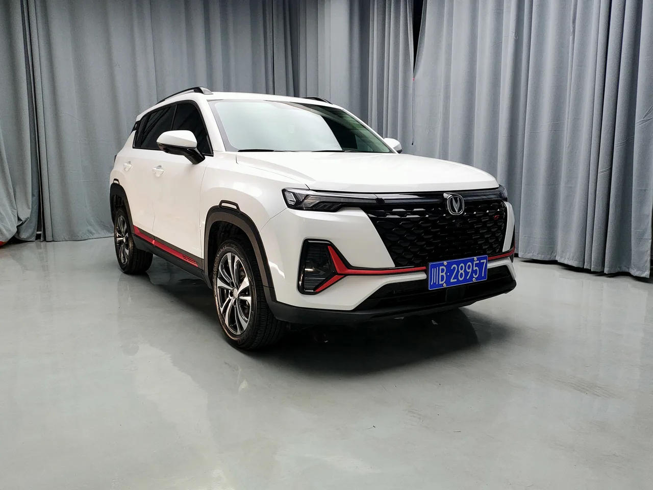 2022款 长安 CS35 PLUS 1.4T 改款 蓝鲸NE 豪华型 自动挡