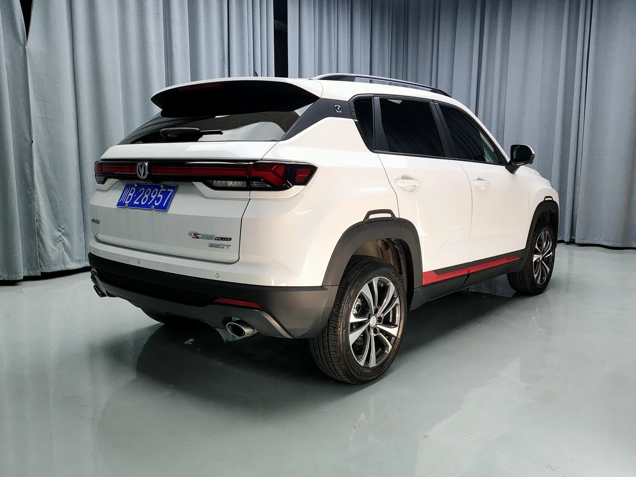 2022款 长安 CS35 PLUS 1.4T 改款 蓝鲸NE 豪华型 自动挡