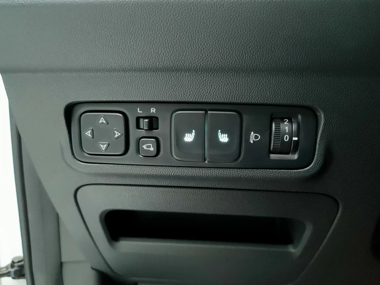 2022款 长安 CS35 PLUS 1.4T 改款 蓝鲸NE 豪华型 自动挡