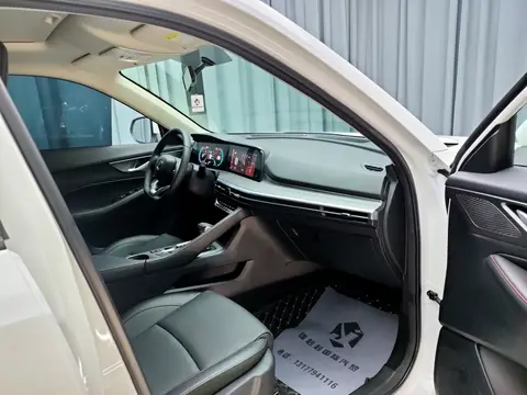 2022款 长安 CS35 PLUS 1.4T 改款 蓝鲸NE 豪华型 自动挡