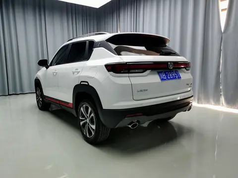2022款 长安 CS35 PLUS 1.4T 改款 蓝鲸NE 豪华型 自动挡