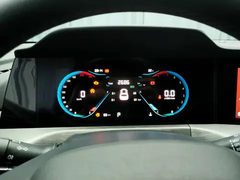 2022款 长安 CS35 PLUS 1.4T 改款 蓝鲸NE 豪华型 自动挡