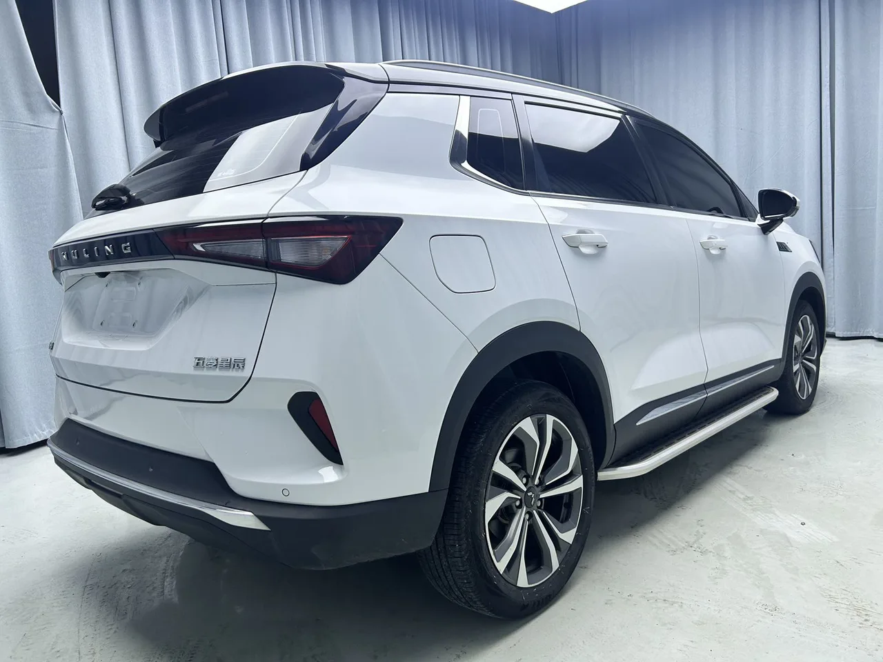 2021款 五菱星辰 1.5T 自动 星曜版