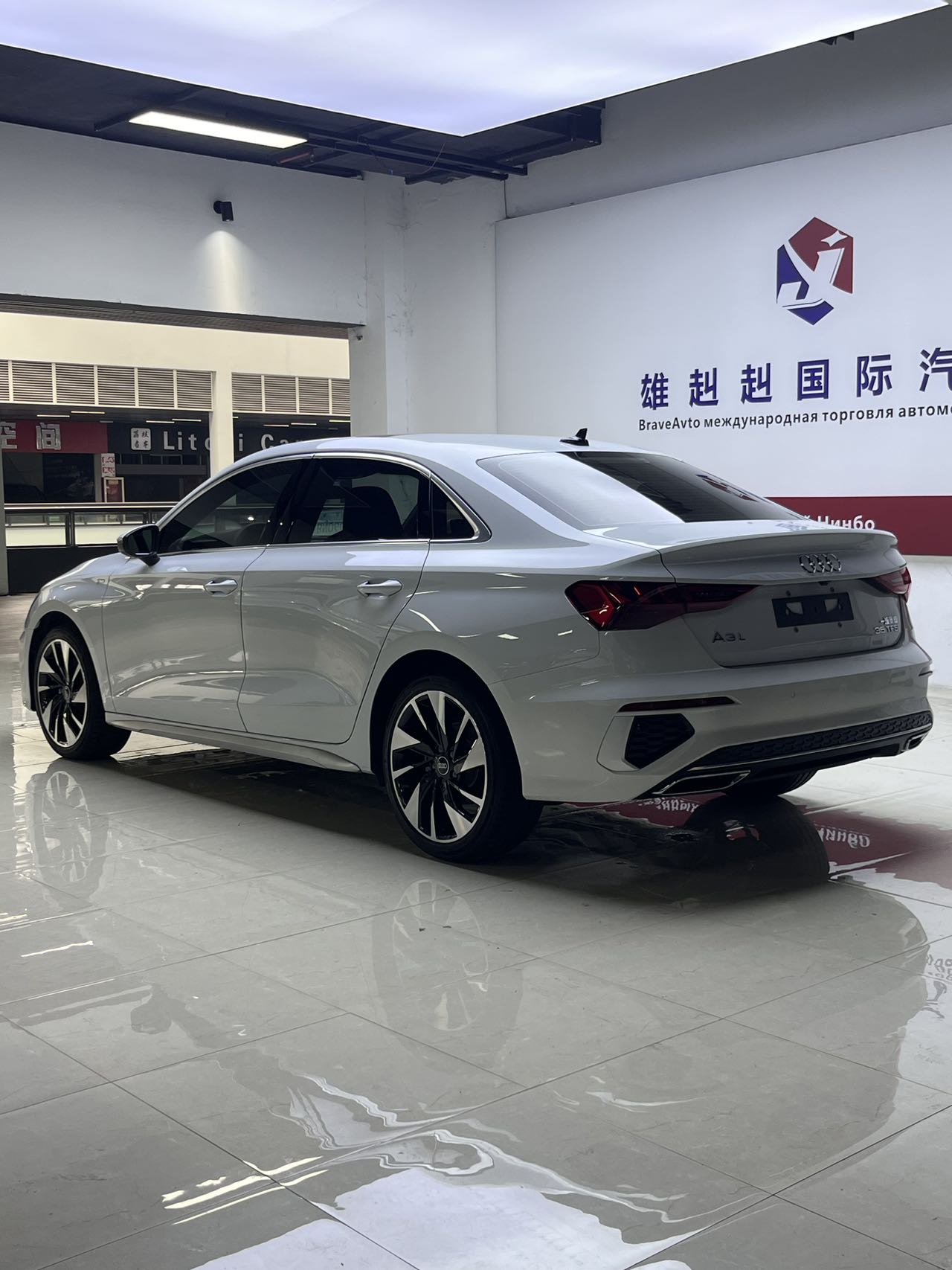 奥迪A3L 2022款时尚运动