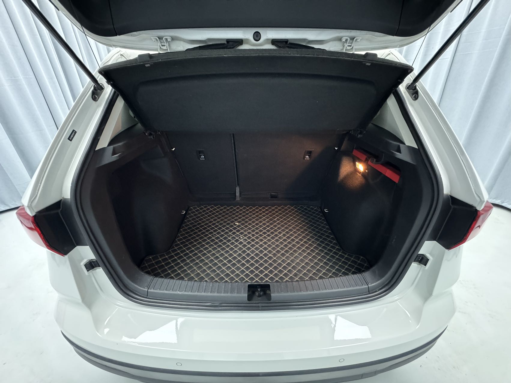 2022款 途岳 280TSI 两驱豪华版